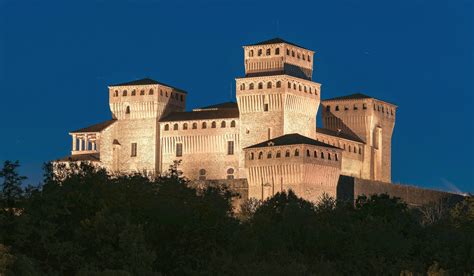 Castello Di Torrechiara Parma Juzaphoto