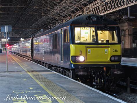 92038 On Preston Platform 4 Leading A Southbound Caledonian Sleeper