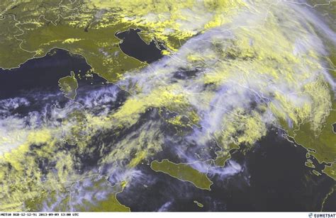 La Situazione Meteo Live Sull Italia Molte Nubi Qualche Pioggia