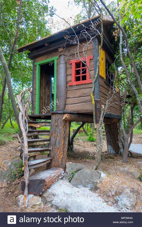 Tree House Hobbit Hole