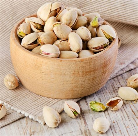 5 Reasons To Eat Pistachios Danettemay