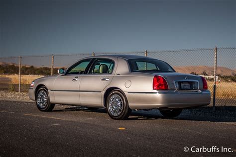 2006 Lincoln Town Car Signature Limited 0 60 Times Top Speed Specs