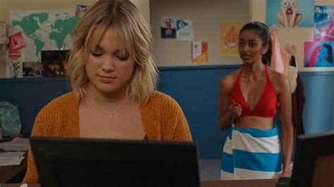 Nude Video Celebs Olivia Holt Sexy Reha Sandill Sexy Turkey Drop