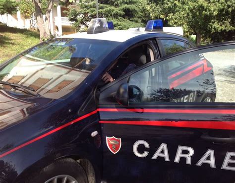 Maltratta Moglie E Figlia I Carabinieri Gli Intimano Il Divieto SR 71