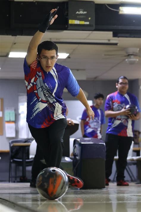 Plainview Bulldogs Bowling Team Represented At State Meet Plainview Isd