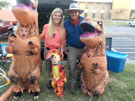 Family Of 3 Halloween Costumes Jurassic Park