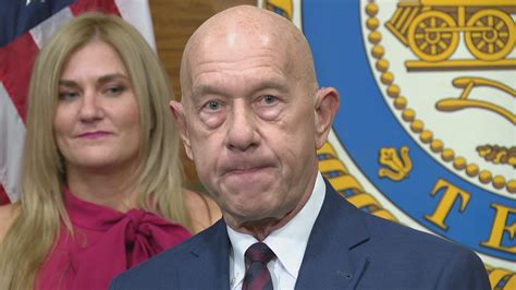 John Whitmire sworn in as 63rd Houston mayor | kagstv.com