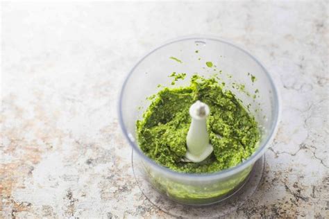 Trofie al pesto di rucola e gamberi è quasi primavera Ricetta Agrodolce