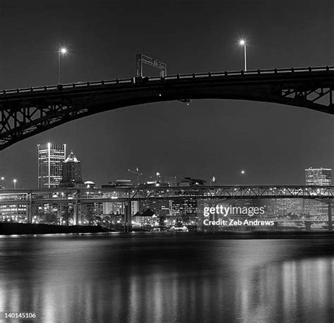 Ross Island Bridge Photos and Premium High Res Pictures - Getty Images