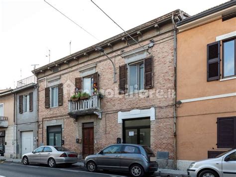 Vendita Appartamento Falconara Marittima Quadrilocale In Via Giordano