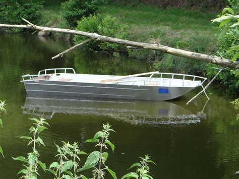 Fishing Boat 5000g - fishing skiff boat - welded aluminum boat