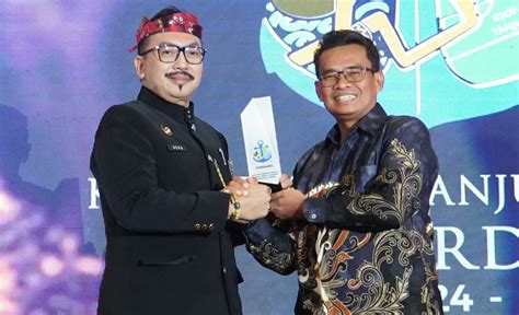 Terminal Teluk Lamong Raih Penghargaan Di Ksop Tanjung Perak Award