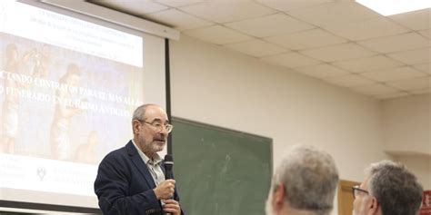 Homenaje A Champollion En El Ii Centenario Del Desciframiento De La