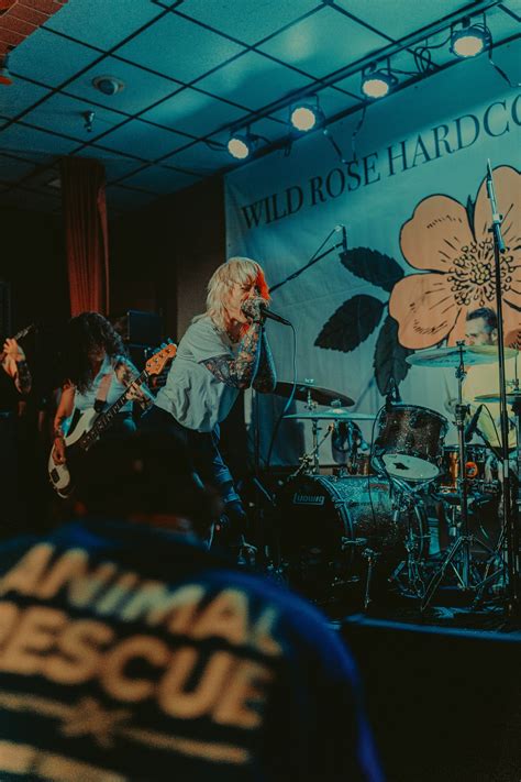 Sxe Hardcore Bands Xweaponx And World Of Pleasure Drop Heavy New Split