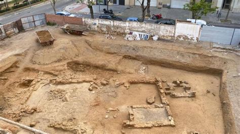 Aparecen Restos Arqueol Gicos En El Solar Del Antiguo Chal De La