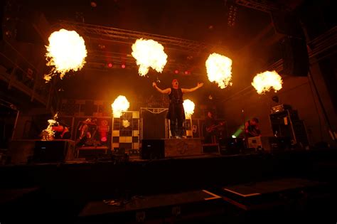 Bilder Vom Auftritt Rammstein Tribute Band V Lkerball Feuert