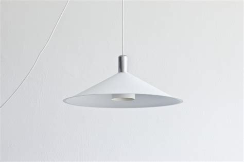 LI 056 Lindau Lindekrantz Pendant Tack Market