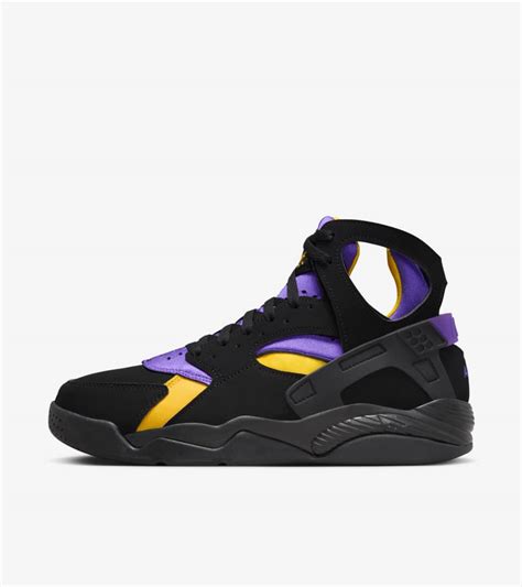 Air Flight Huarache 'Black and Varsity Purple' (FD0188-001) Release Date. Nike SNKRS