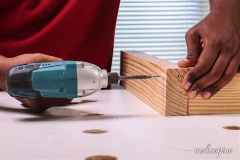 How To Build A Box Frame Out Of 2x4s Easy Diy Mellowpine