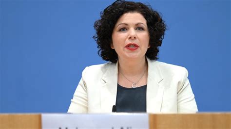 Parteigr Ndung Amira Mohamed Ali Verl Sst Linke F R Wagenknecht Partei