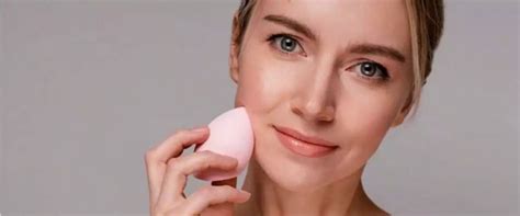 Jangan Buru Buru Beli Baru Ini 5 Cara Bersihkan Beauty Blender Kotor