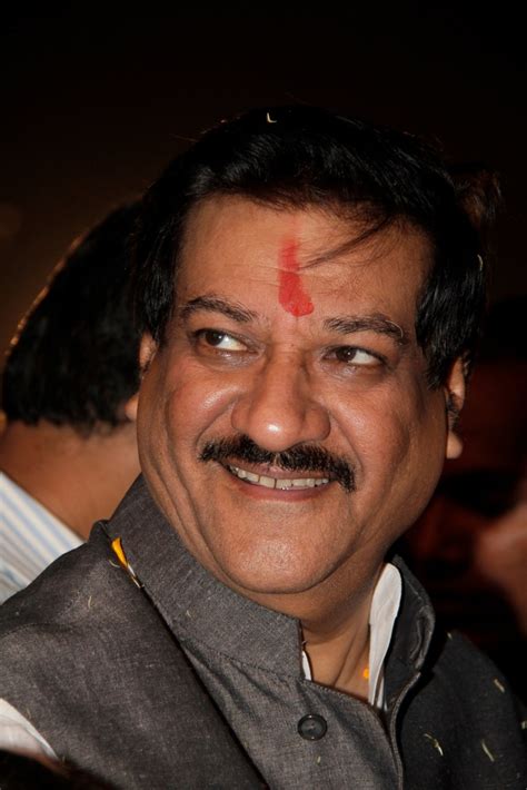 Maharashtra CM Prithvriraj Chavan at the Malad Sports Festival Closing ...