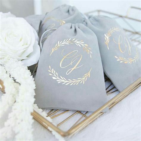 Pin by Emire Hüsna Ak on Hoşumsu Wedding favor bags Personalized