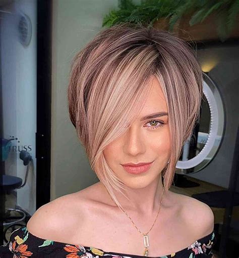 Short Stacked Pixie Bob Haircuts For A Cute And Sassy Look Angled