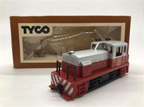 Tyco Diesel Switcher Powered Lighted Santa Fe 241c1000 4549746268