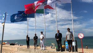 Bandeiras Azuis Hasteadas Em Praias De Faro Algarve Marafado