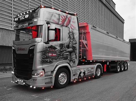 Pin By Em On Trucks Customised Trucks Old Lorries Cool Trucks