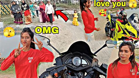 Cute Girls For My Subscriber 🥰 Girls Impress For My Best Friend Proposen 🫣 Rs200 Bike Reaction