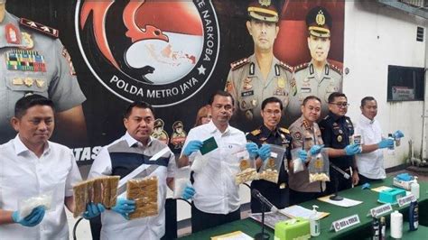 Polda Metro Dan Bea Cukai Gagalkan Penyelundupan Kokain Dalam Botol