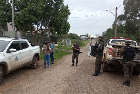 Homem é preso por manter cachorro em situação de maus tratos em