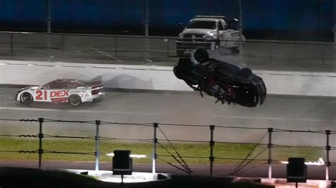 Ryan Preece, Ryan Blaney crashes at Daytona showcase NASCAR safety