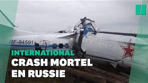 En Russie Un Crash D Avion Fait Morts Dans Le Centre Du Pays Youtube