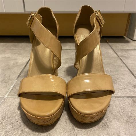 Stuart Weitzman Oneliner Wedge Sandal Size 6 5 Nude Gem