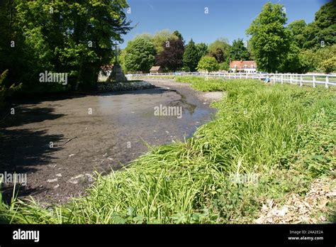 Bishop Burton Parish Hi Res Stock Photography And Images Alamy