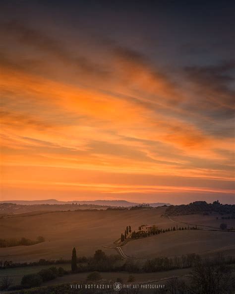 Sunset on the Tuscan hills - PentaxForums.com