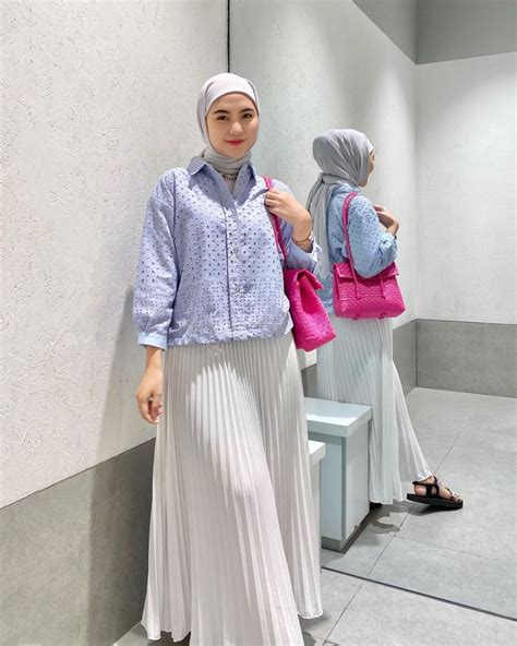 Ide Styling Rok Plisket Ala Intan Ghazella Anggun