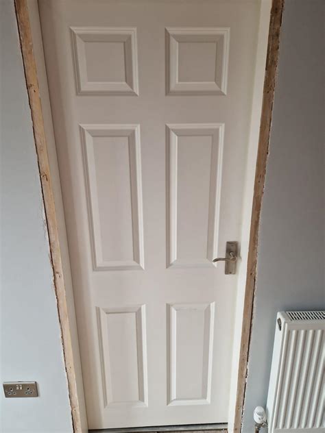 2 X 6 Panel White Doors In S42 Derbyshire For 20 00 For Sale Shpock