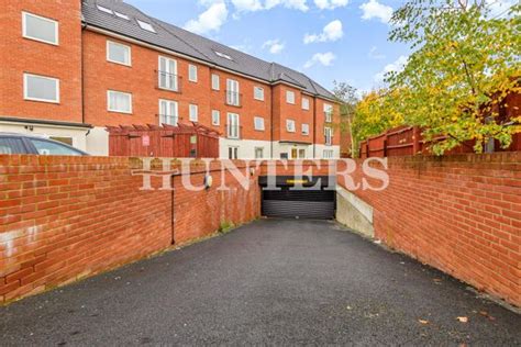 Flat 11 Noble Court Hornchurch Rm11 2 Bedroom Flat For Sale