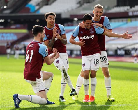 Declan Rice Celebration Chelsea Consider West Ham United S Declan