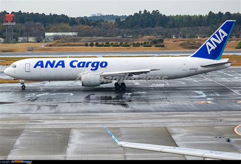 Boeing 767 381 ER BCF Large Preview AirTeamImages