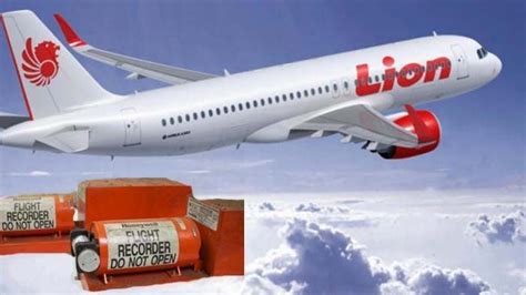 Video Detik Detik Pengangkatan Black Box Lion Air Jt Bentuknya