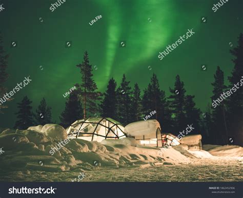 Glass Igloo Northern Lights Stock Photos and Pictures - 69 Images ...