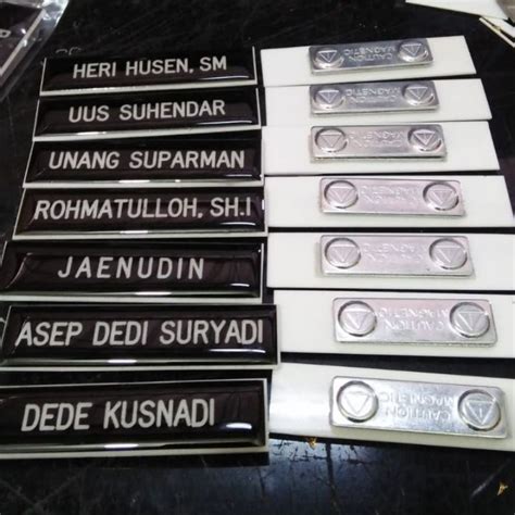 Jual Name Tag Nama Dada Akrilik Magnet Lapis Resin Shopee Indonesia