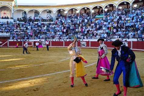 El Triunfo De Roc O Romero Manzanares Y Roca Rey En La Plaza De Toros