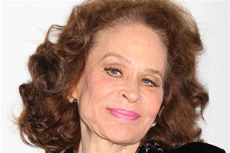 The Saddest Thing Youll Read Today Karen Black Is Crowdfunding Her