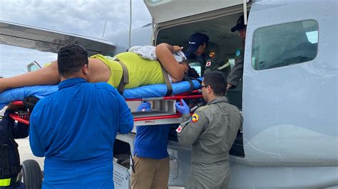 Mujer fue trasladada en una aeronave Caravan C208 B de su Fuerza Aérea